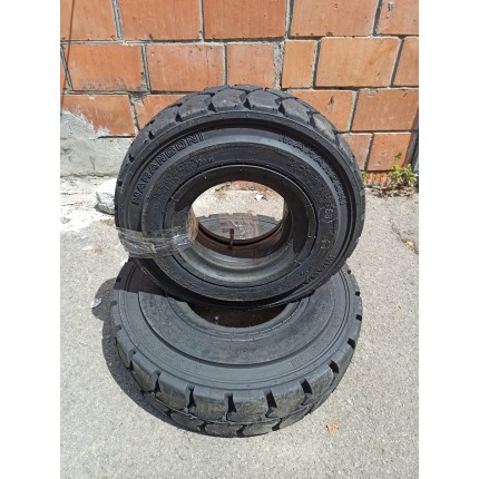 Шинокомплект, шина пневматична, для вилкових навантажувачів, розмір 6.50-10, виробництва Marangoni