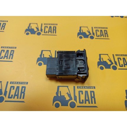 Кнопка перемикання палива, для навантажувача Toyota 7-8FD10-30, 7-8FG10-30, № 575602333271, 57560-23332-71