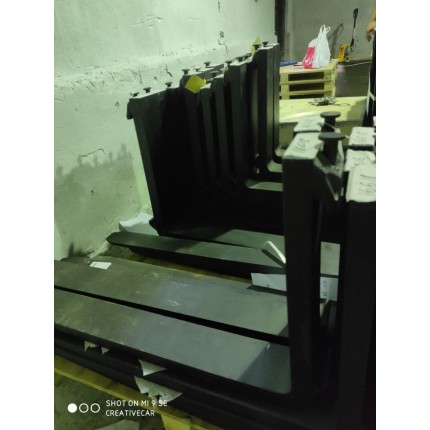 Вила, ікла, для вилкових навантажувачів, клас - 2A, вантажопідйомністю 2т.-2,5т., довжина 1220